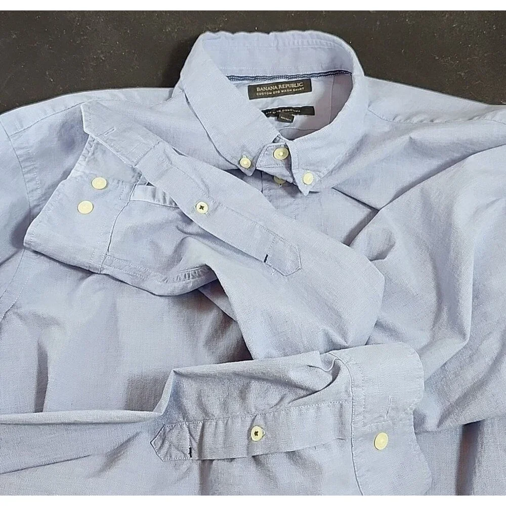 Banana Republic Men's Classic Solid Blue, Long Sleeve, Button-Down Shirt Size XL